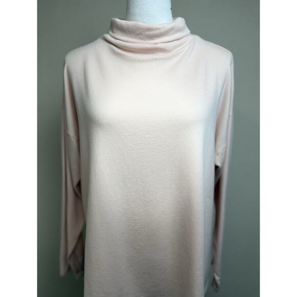 EILEEN FISHER Women’s Sz M Turtleneck Tencel Lyocell Light Pink Very Soft Top - Picture 2 of 13